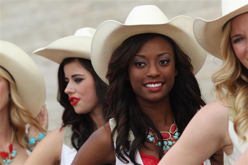 Cow girl cheer leaders at F1 race