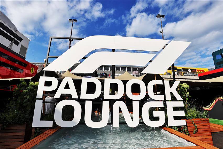 Paddock Lounge