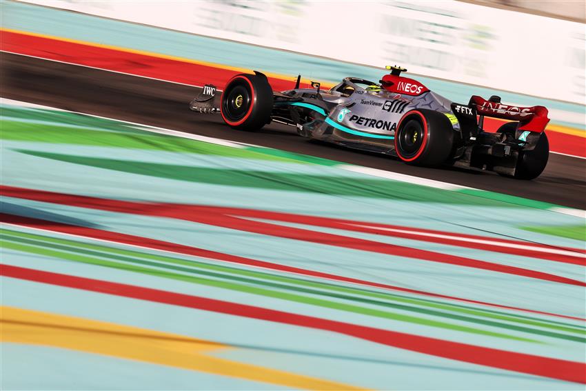 F1 car On track in Arabia