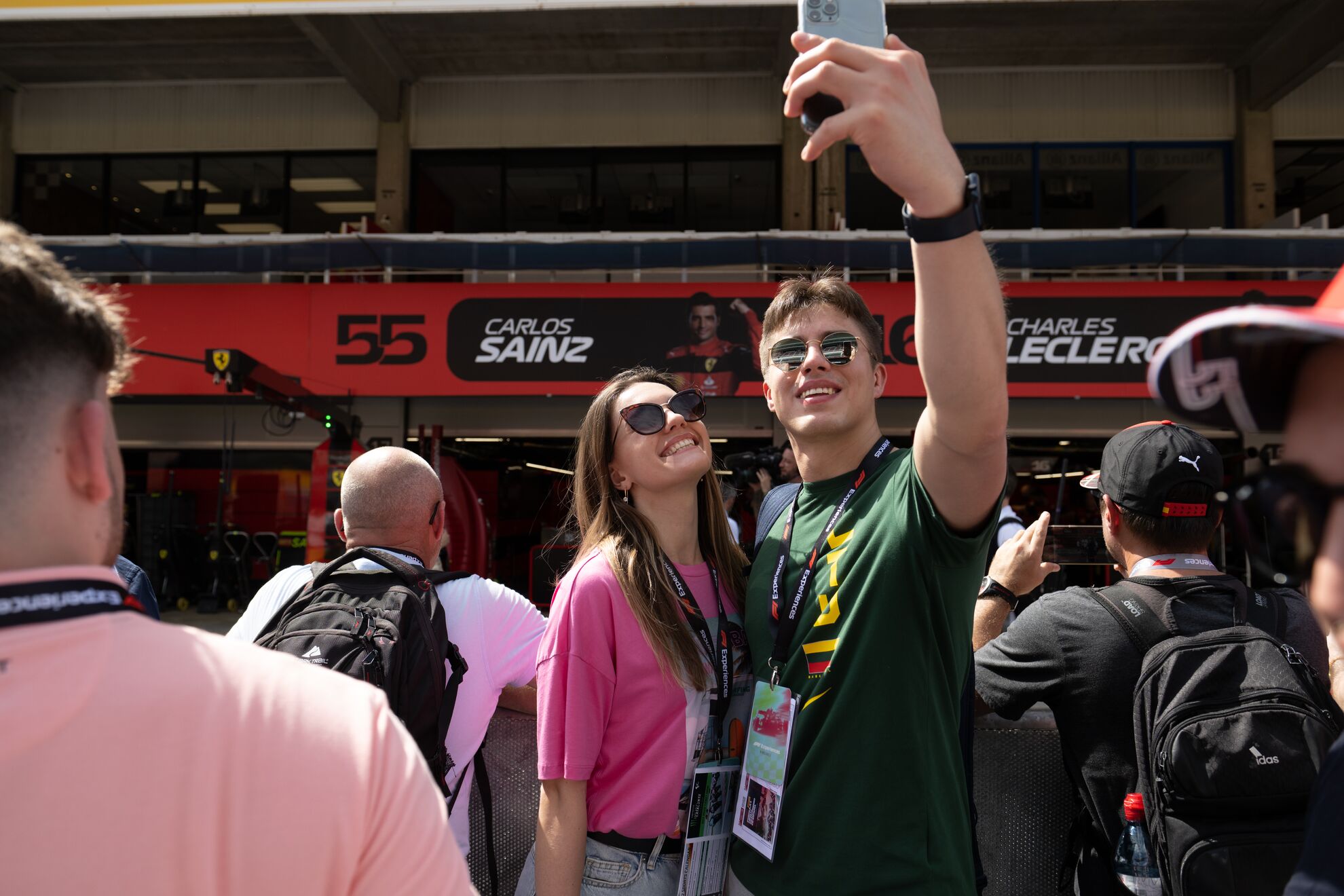 F1 paddock fans taking photo