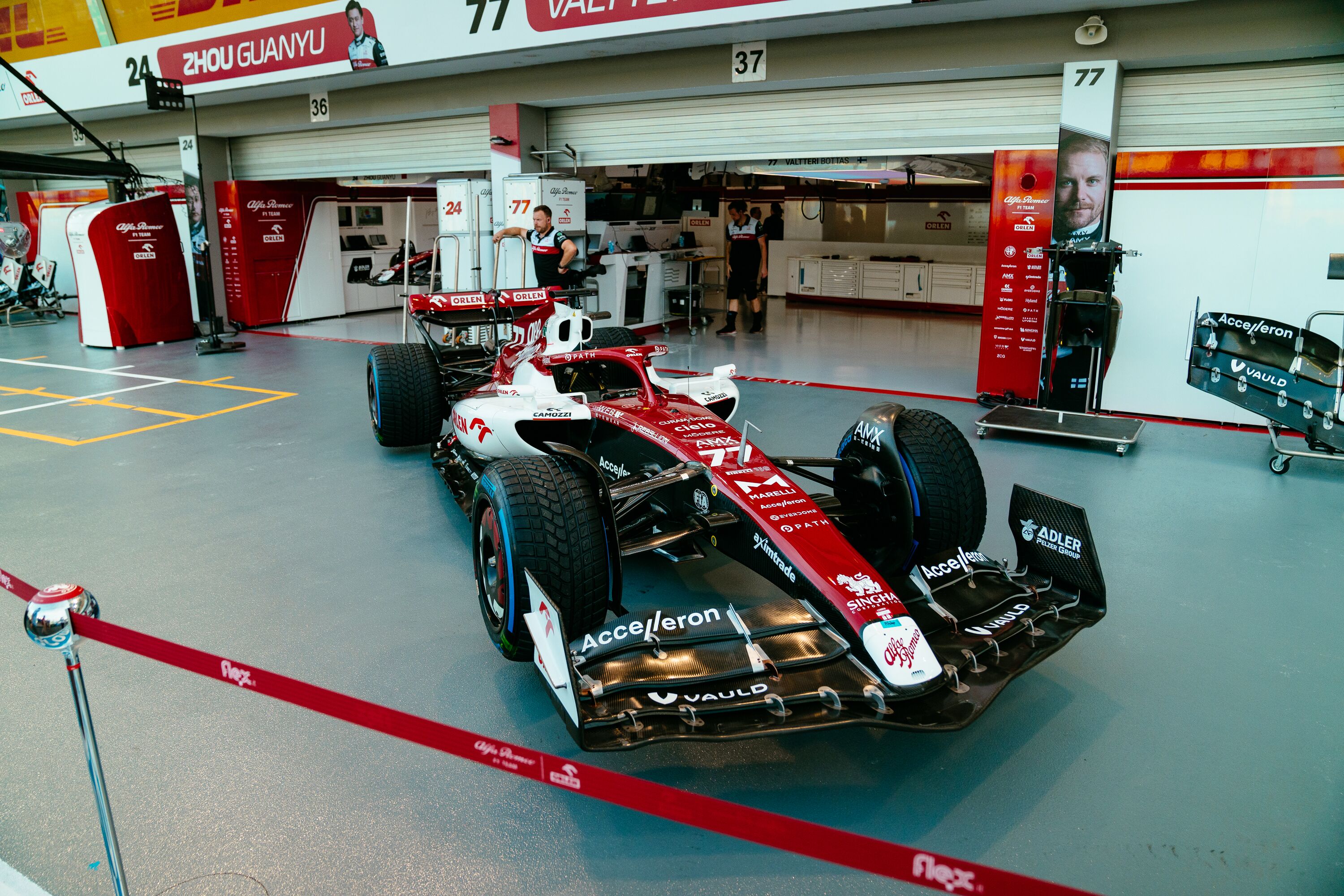 Alfa Romeo F1® Team Stake Garage Tour
