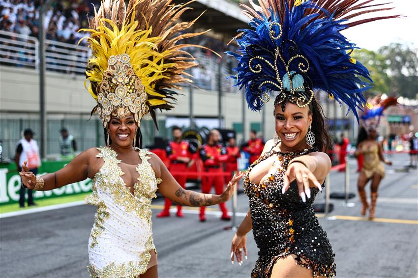 Two Brazilian carnival girls