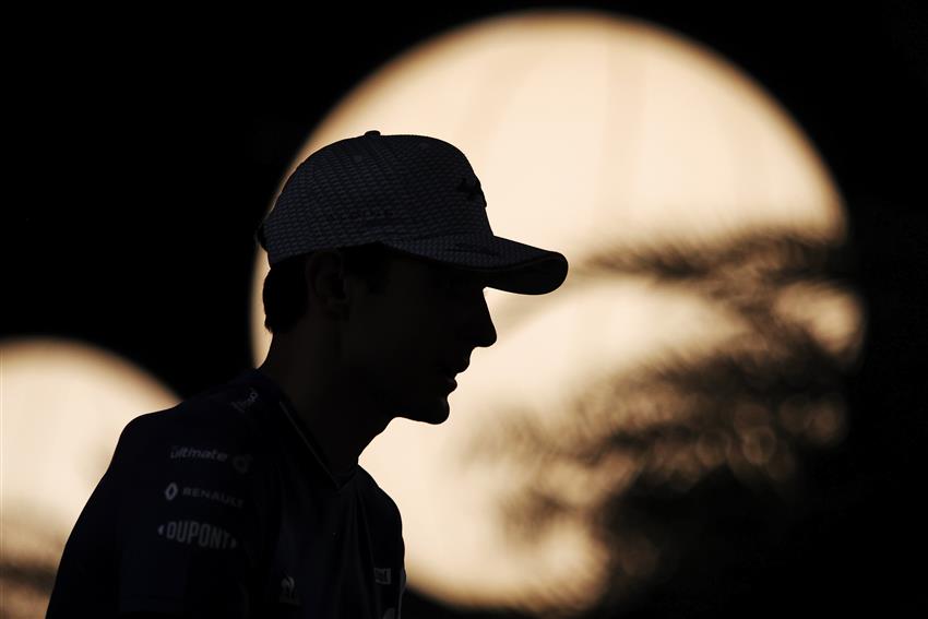 F1 driver bronze silhouette