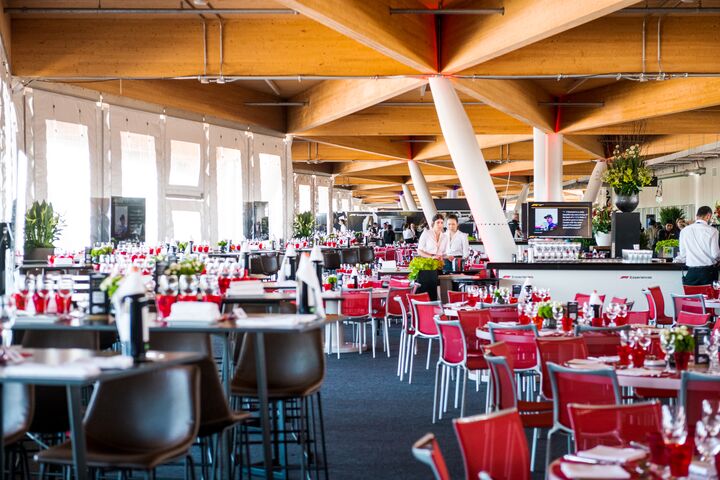 Formula 1 Paddock Club™ Lounge Viewing